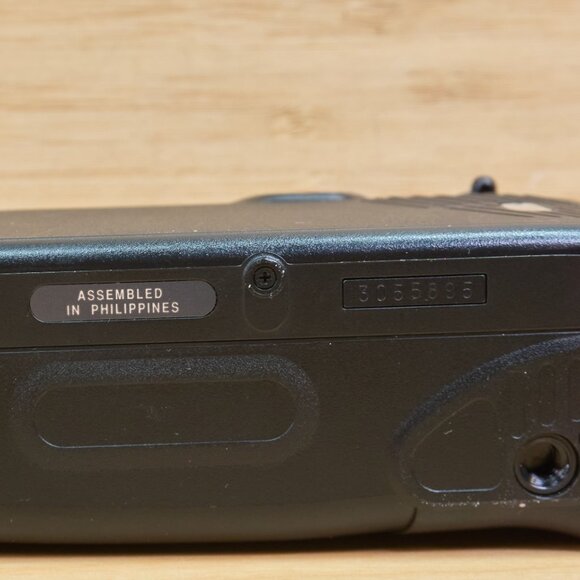 Pentax Zoom 60X Point and Shoot 35mm Film Camera, Made in Japan - Picture 9 of 9